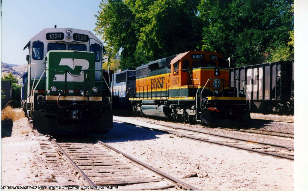 Small Compact BNSF Yard @ Golden, CO